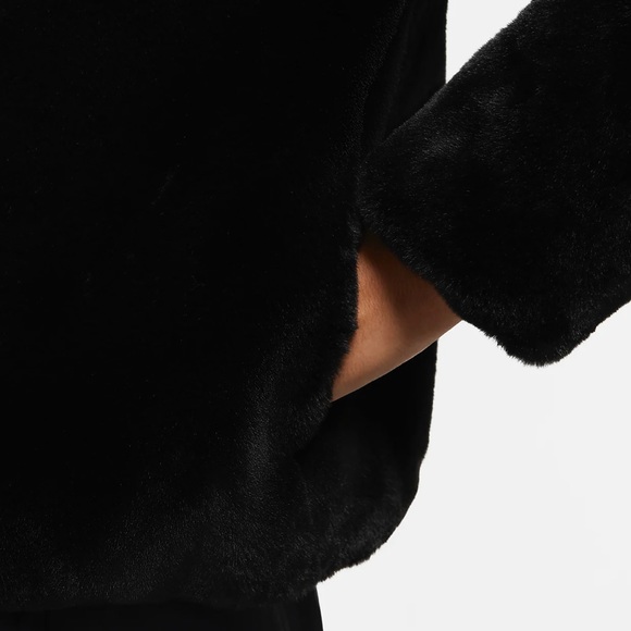 NIKE SWOOSH JACKET - Picture 5 of 9